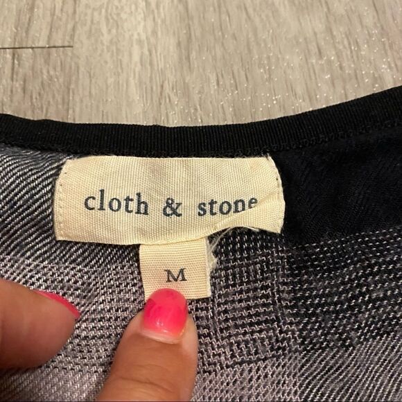 Cloth & Stone medium checkered high low shirt - Picture 6 of 6